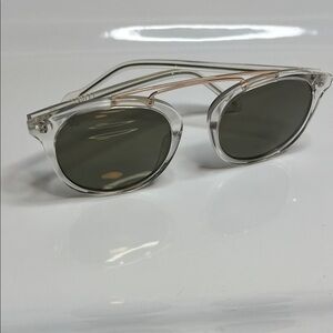 Stylish Clear Frame Sunglasses